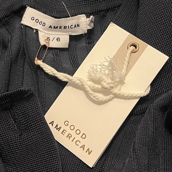 Good American Navy Ribbed Knit Polo Sweater - Picture 4 of 7